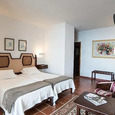 Guest house Estalagem Relogio 3*